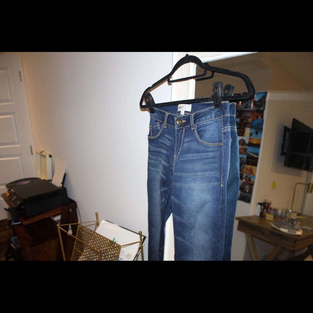 Basic denim jeans no rips